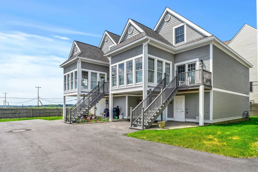 507 Ocean Boulevard Hampton NH 03842