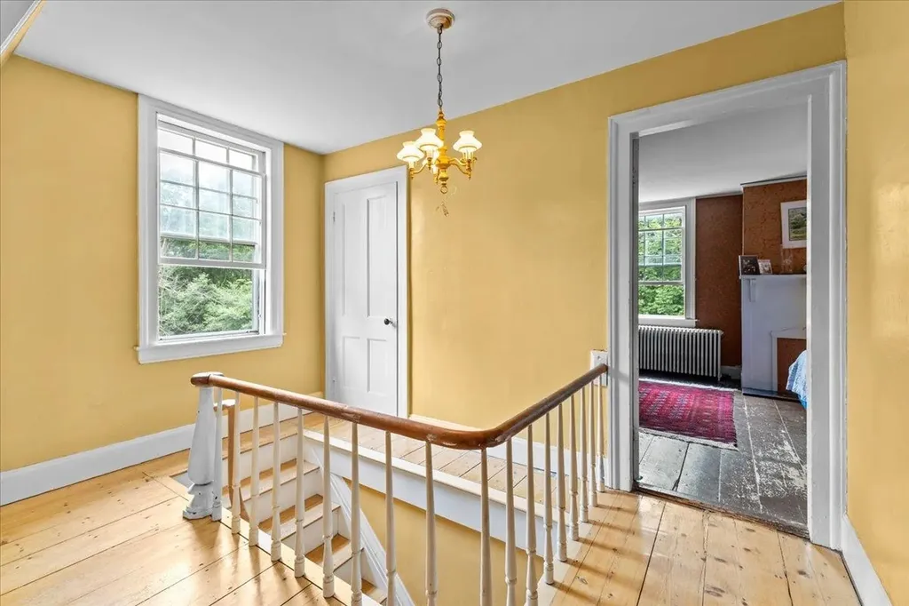 42 Richmond Road Hinesburg VT 05461
