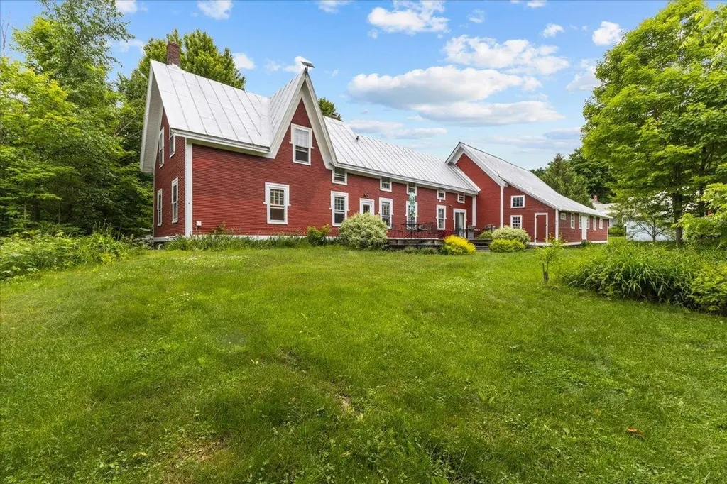 42 Richmond Road Hinesburg VT 05461