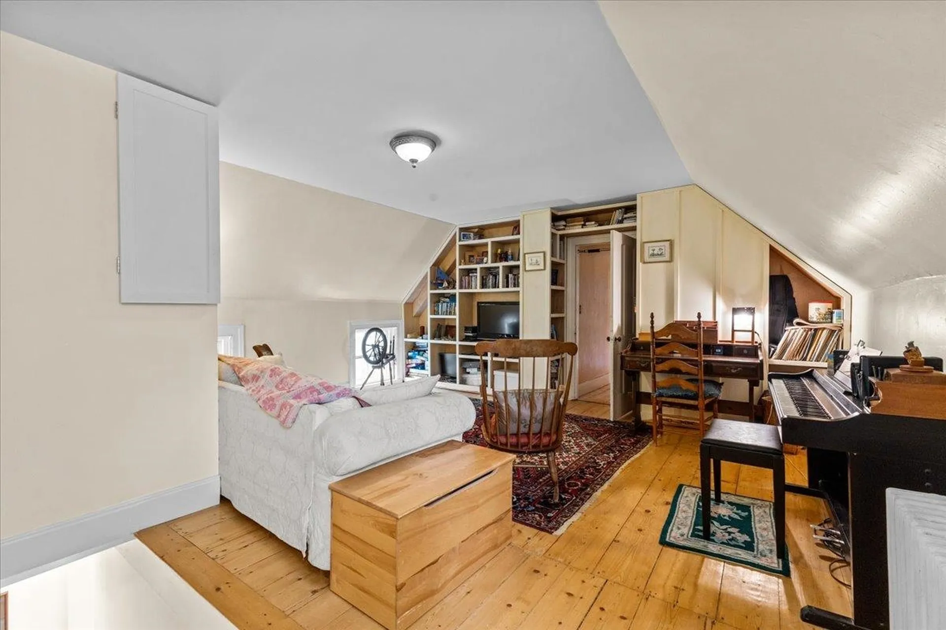 42 Richmond Road Hinesburg VT 05461