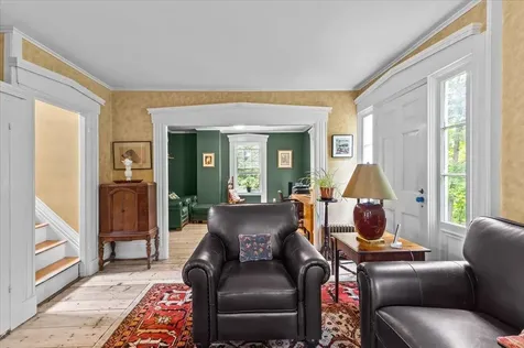 42 Richmond Road Hinesburg VT 05461