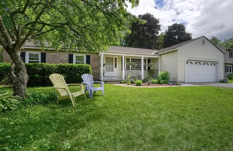 16 Greenbriar Road Keene NH 03431
