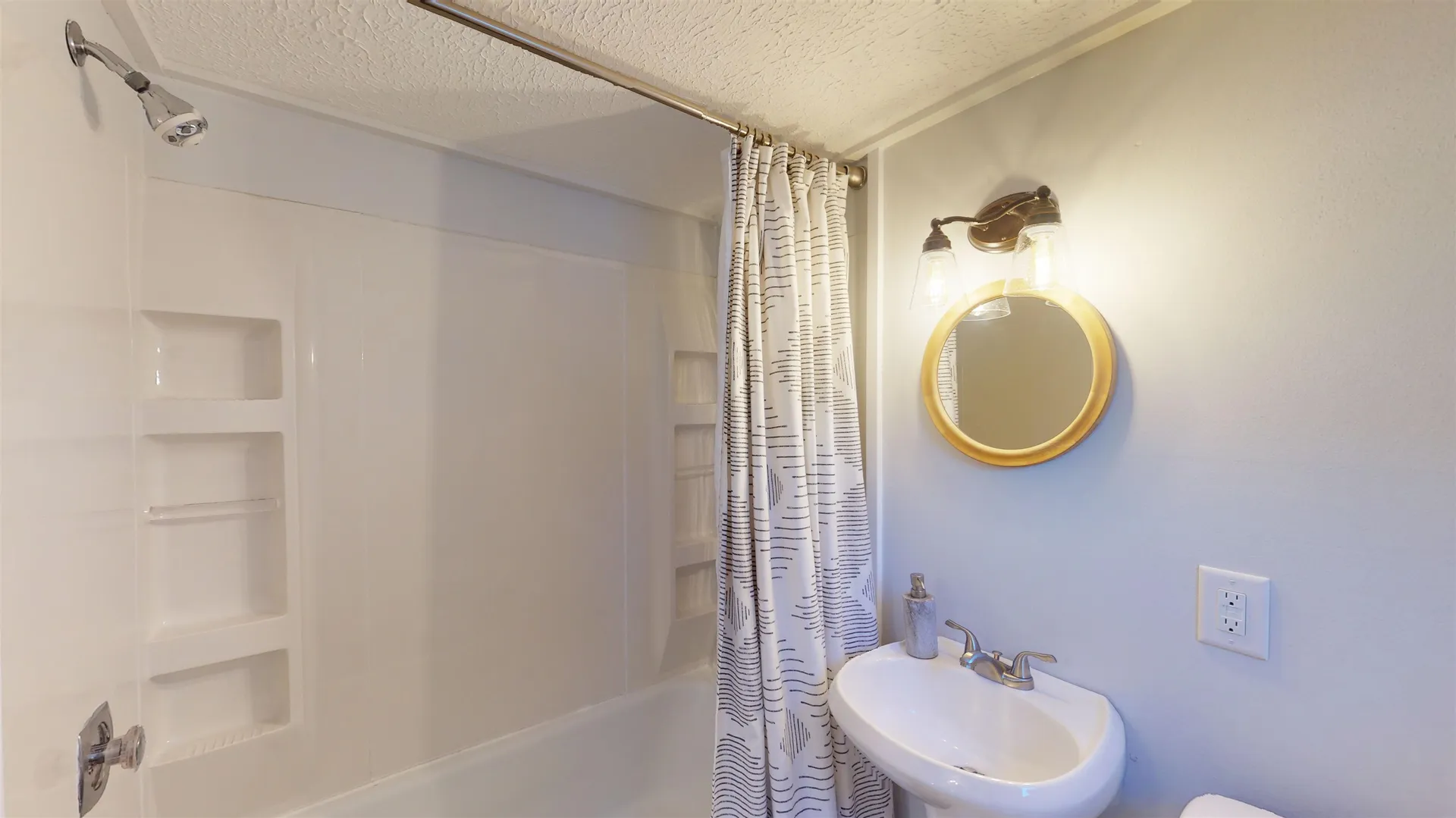 6 Curtice Avenue Concord NH 03301