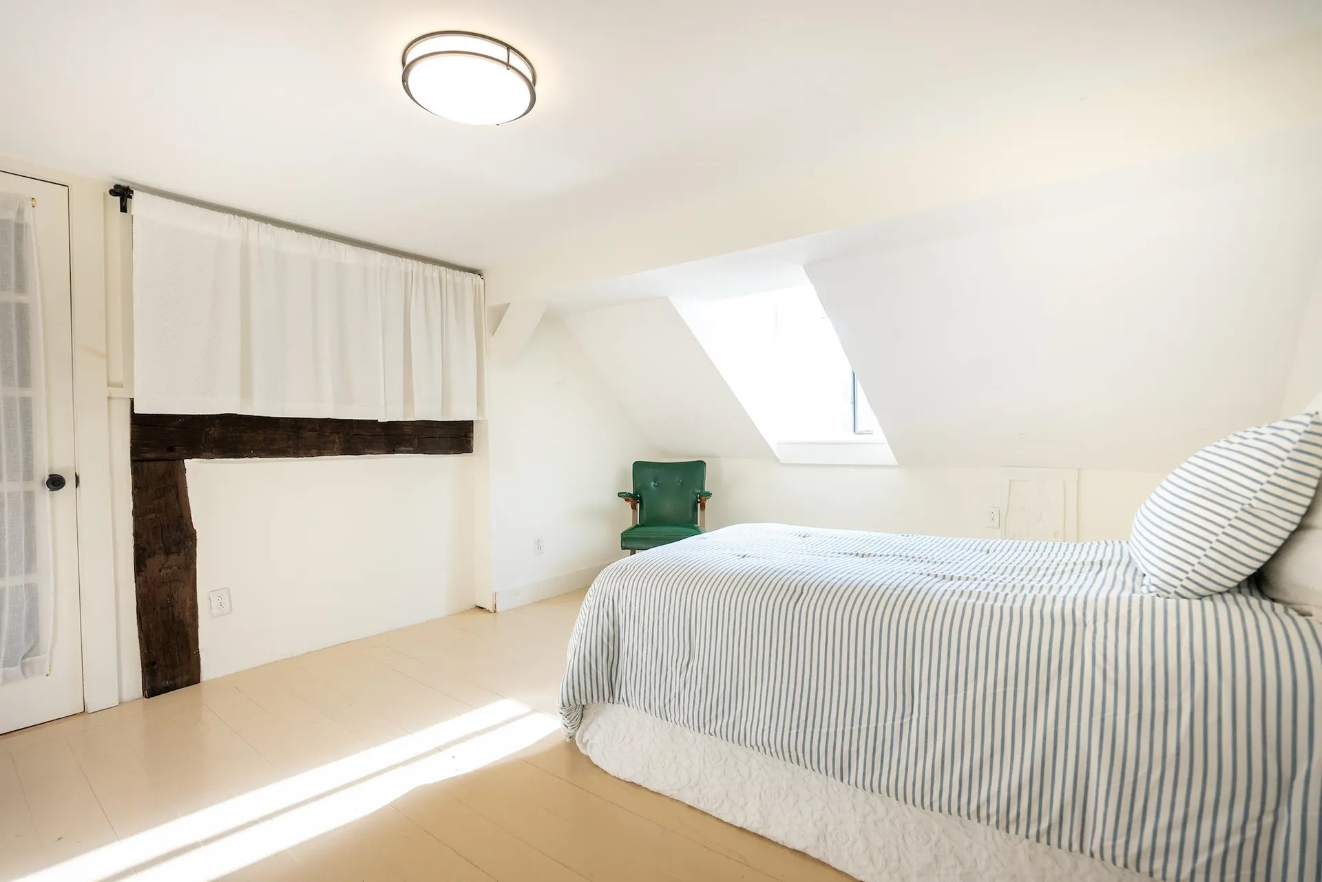 370 Abnaki Road North Hero VT 05474