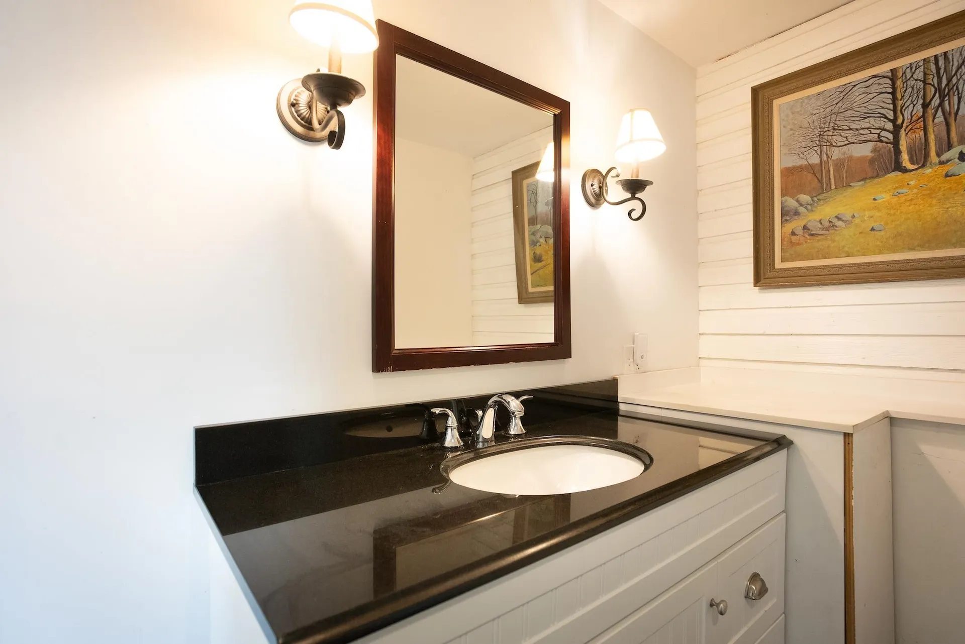 370 Abnaki Road North Hero VT 05474