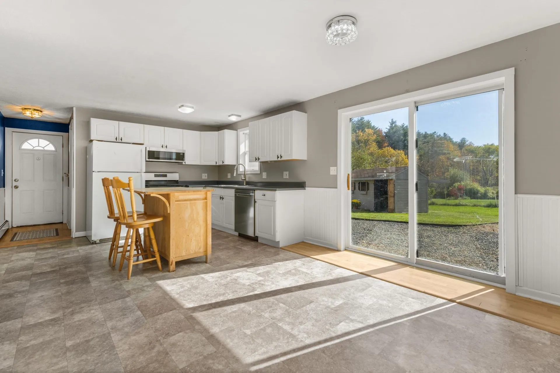 9 Nicholas Circle Dover NH 03820