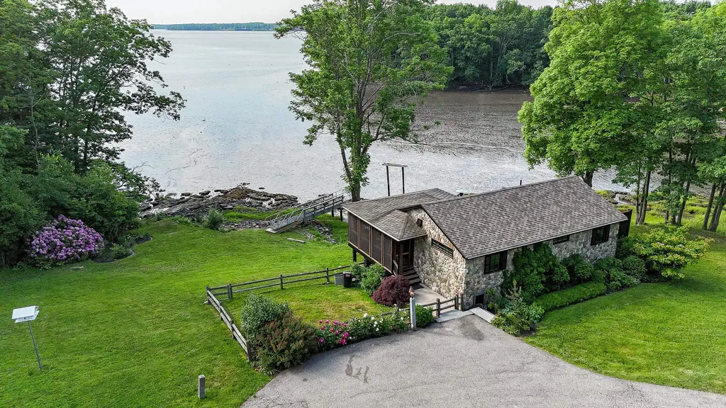 595 Bay Road Durham NH 03824