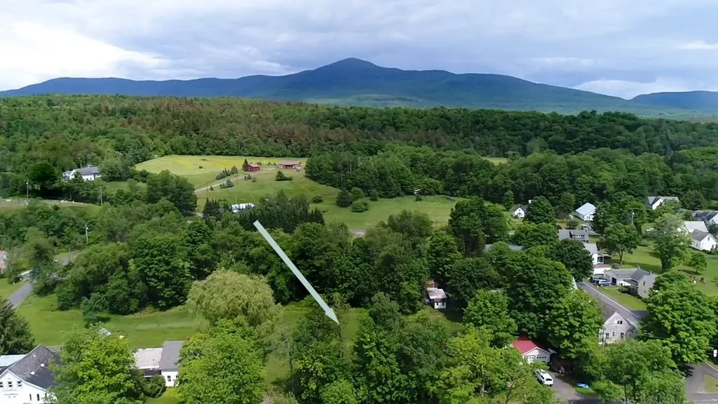 204 West River Road Lincoln VT 05443