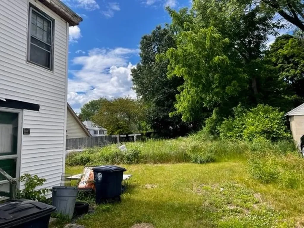 30 Mckean Street Nashua NH 03060