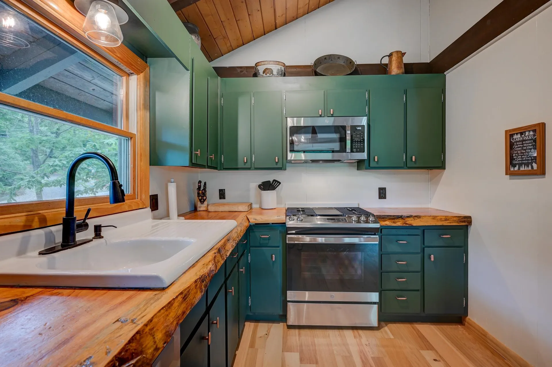 3 Upper Lakeview Drive Madison NH 03849