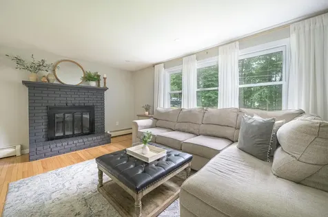 28 Devonshire Road Atkinson NH 03811