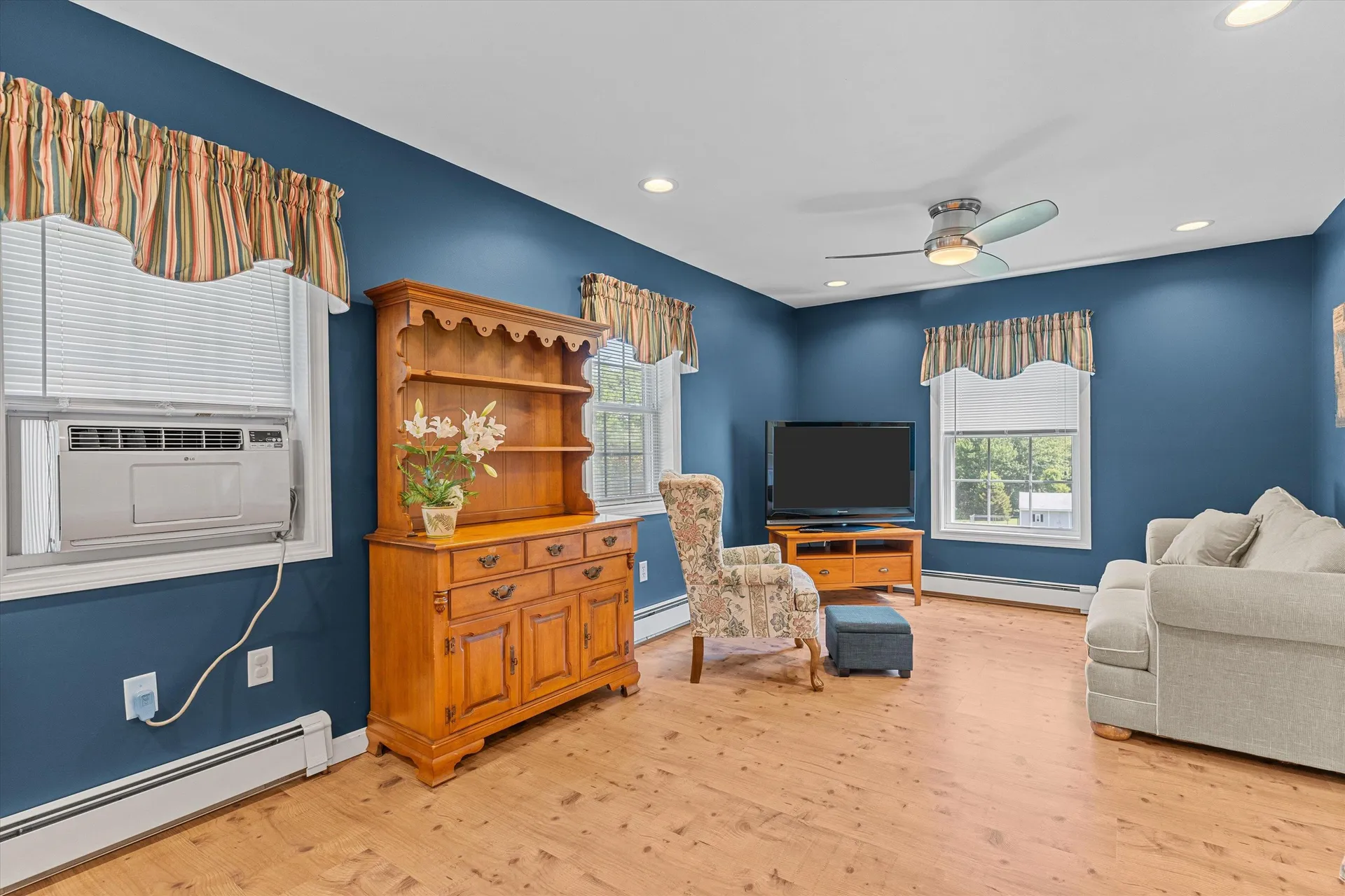 10 Goulds Hill Road Newton NH 03858