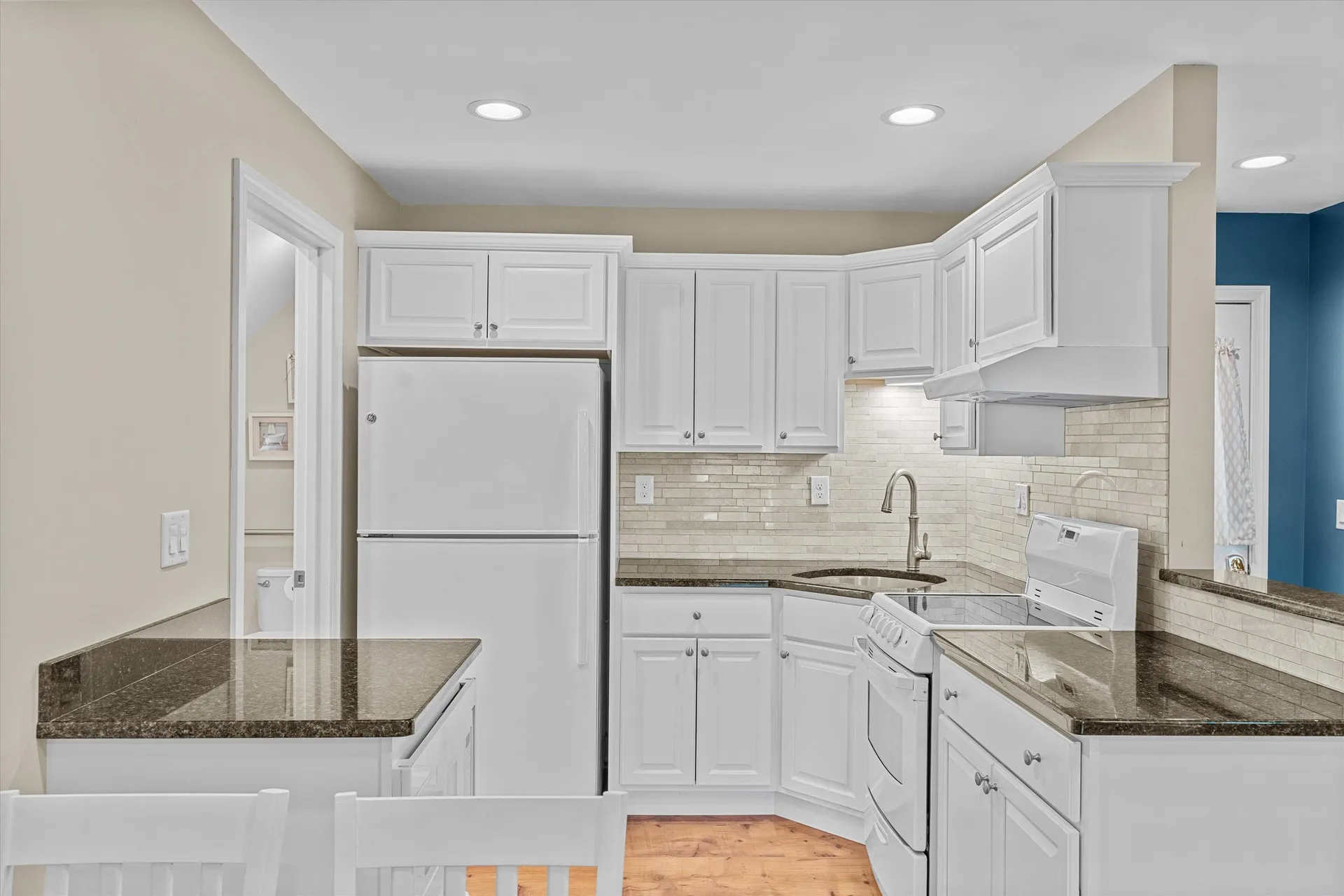10 Goulds Hill Road Newton NH 03858