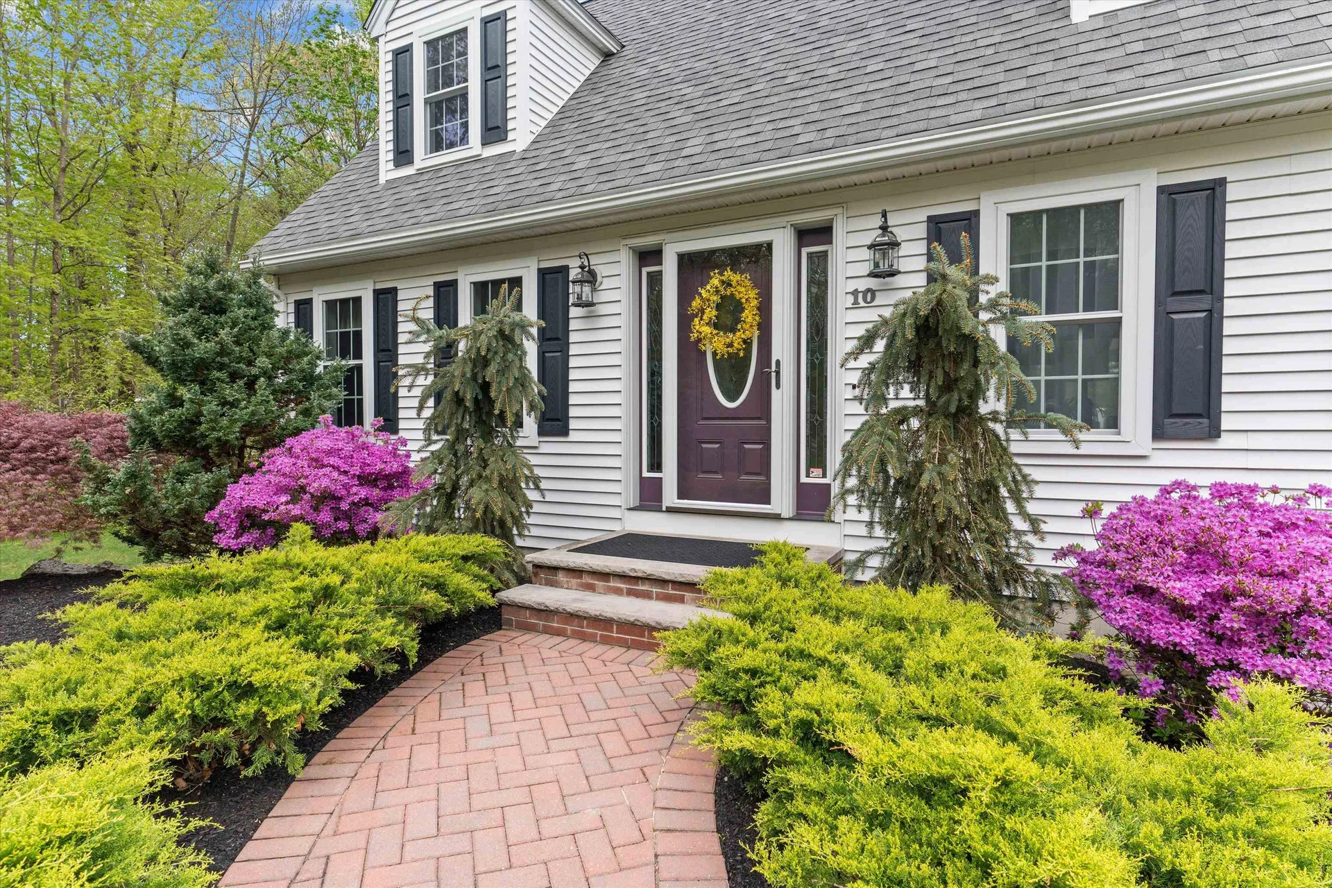 10 Goulds Hill Road Newton NH 03858
