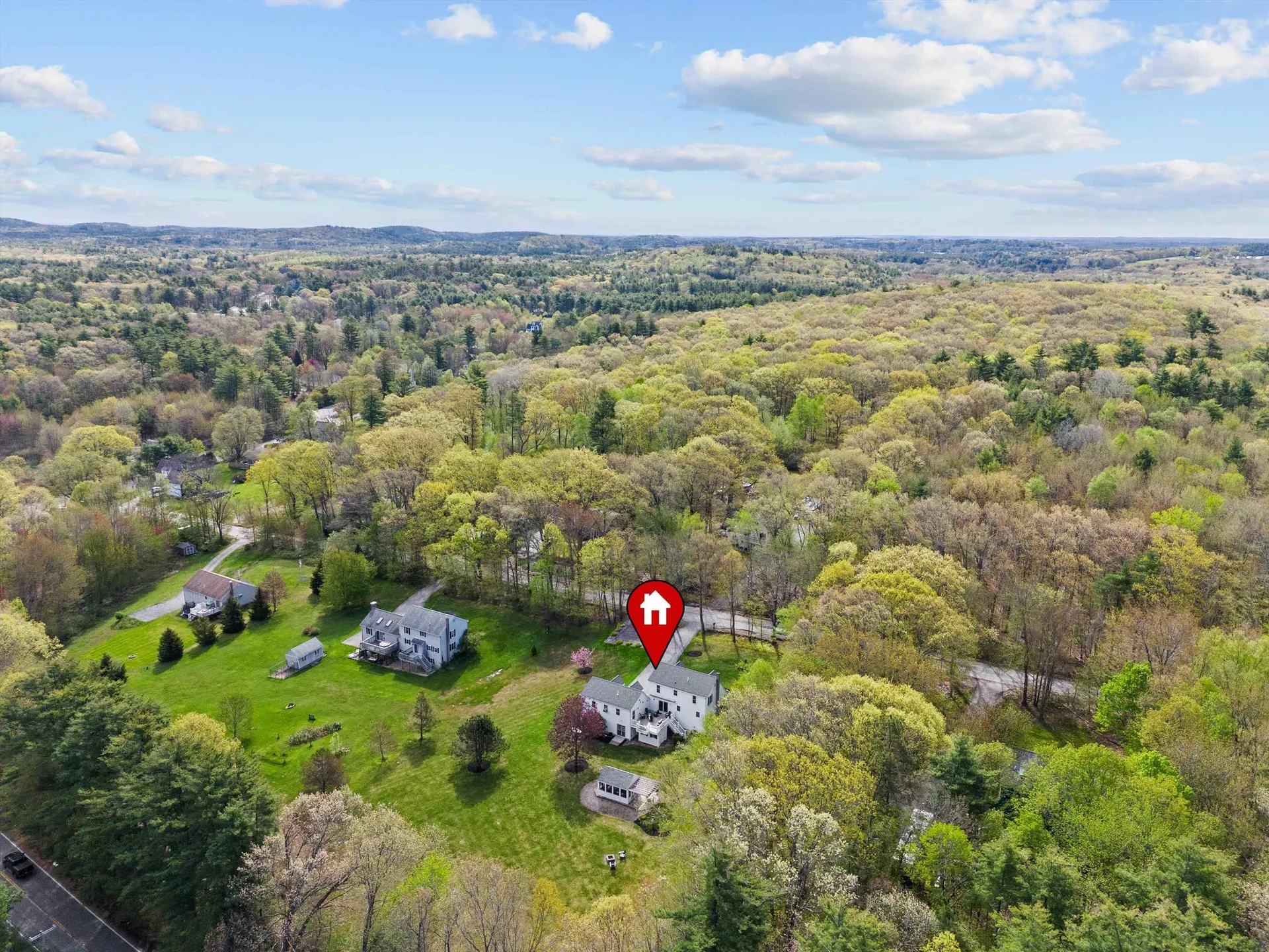 10 Goulds Hill Road Newton NH 03858