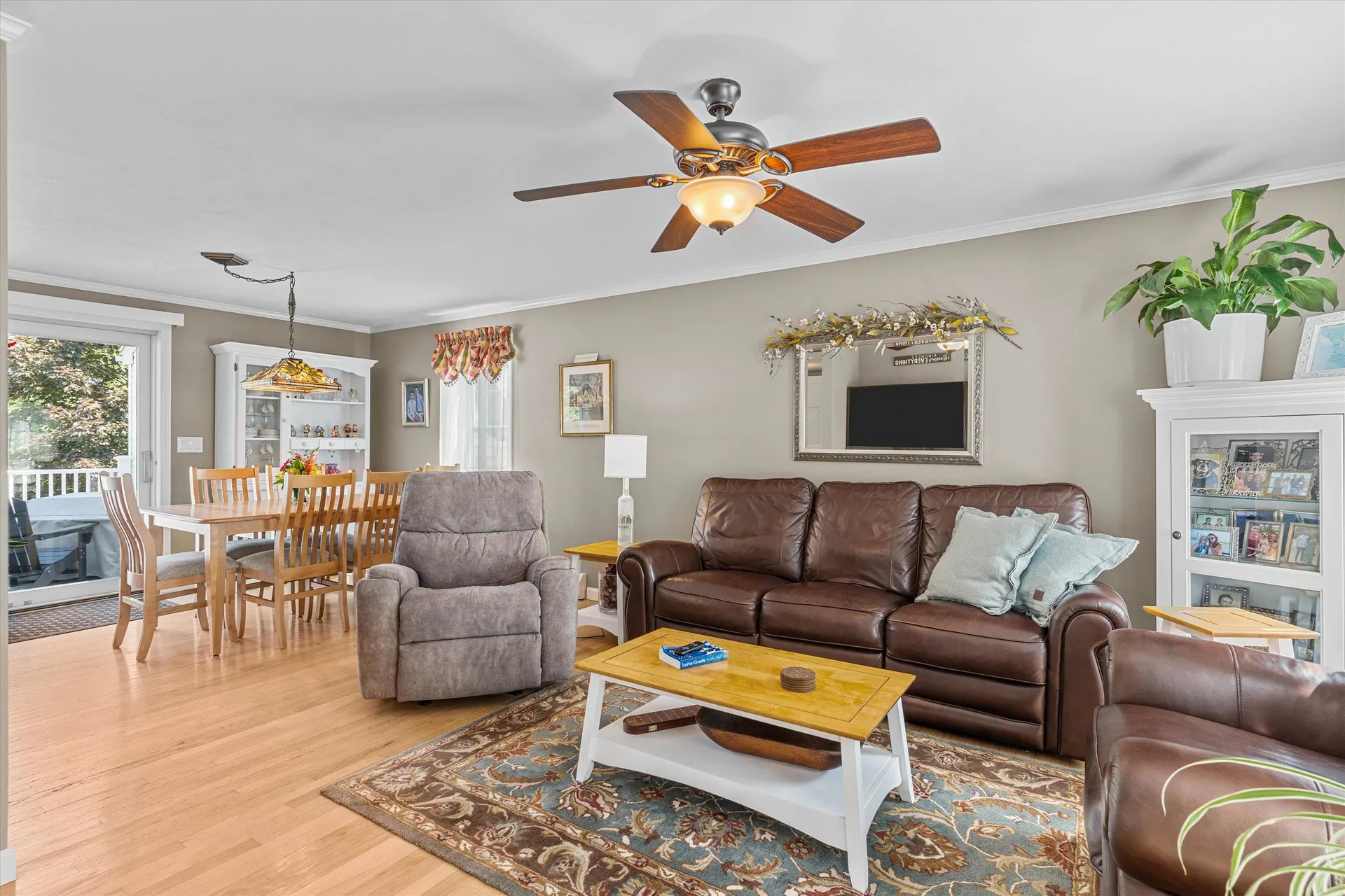 10 Goulds Hill Road Newton NH 03858