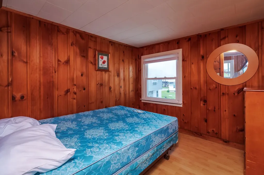 6 Epping Avenue Hampton NH 03842