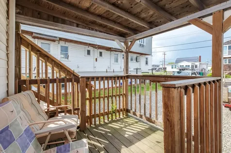 6 Epping Avenue Hampton NH 03842