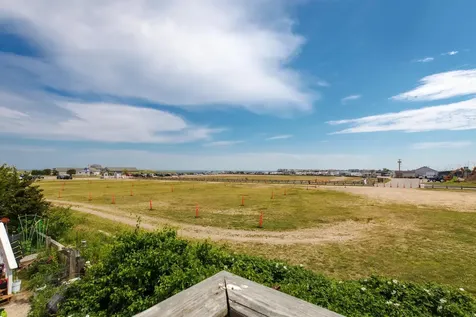 6 Epping Avenue Hampton NH 03842