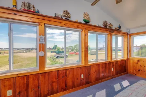 6 Epping Avenue Hampton NH 03842