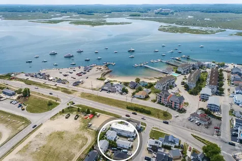 6 Epping Avenue Hampton NH 03842