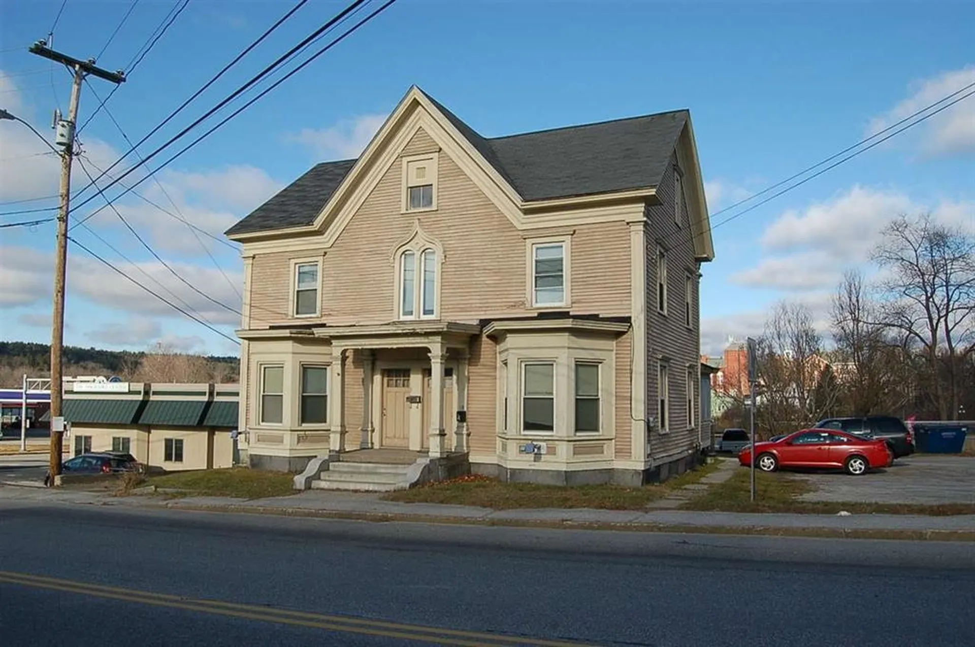 8-10 Maple Street Newport NH 03773