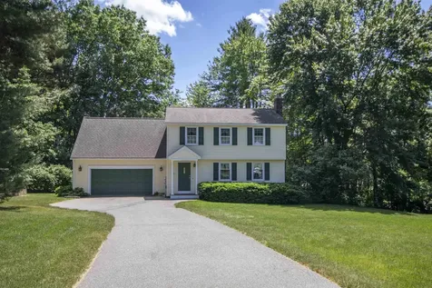 17 Severance Drive Londonderry NH 03053