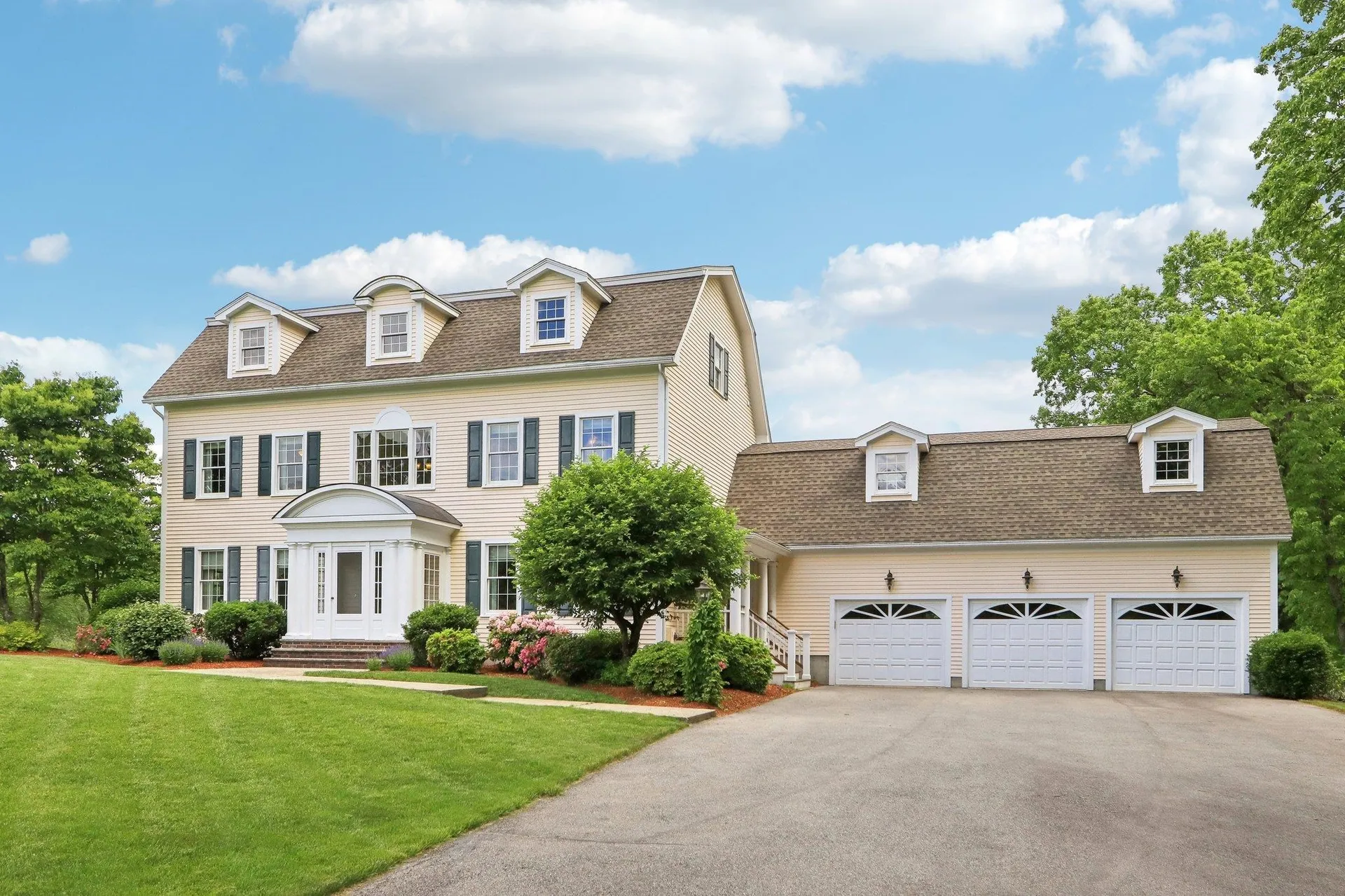 4 Copper Beech Road Salem NH 03079
