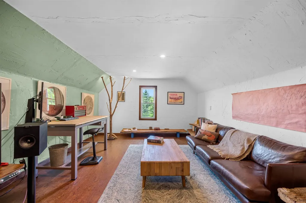 330 Bayley Hazen Road Cabot VT 05647
