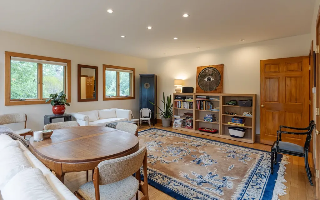 14 Nostrand Way Alstead NH 03602