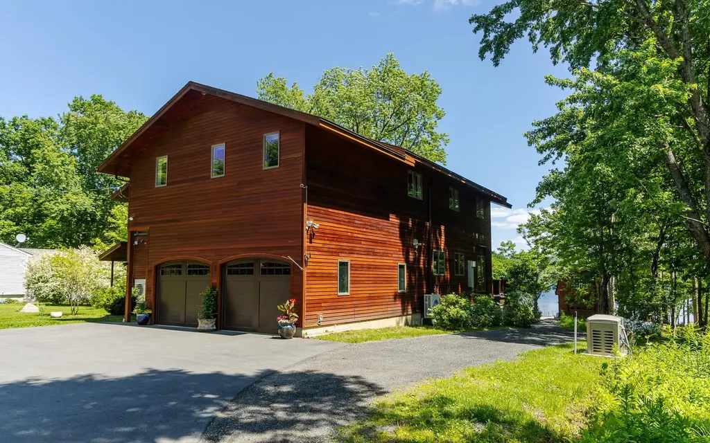 14 Nostrand Way Alstead NH 03602
