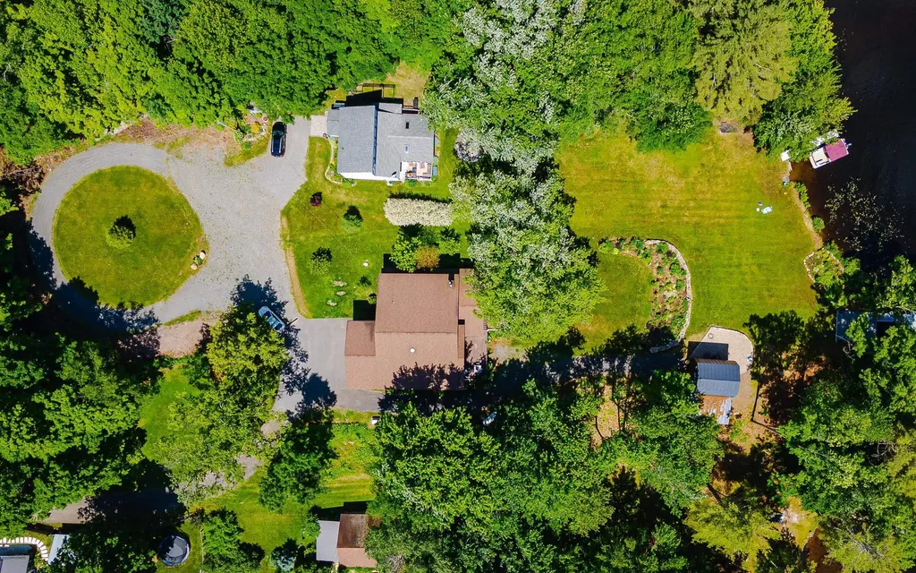 14 Nostrand Way Alstead NH 03602