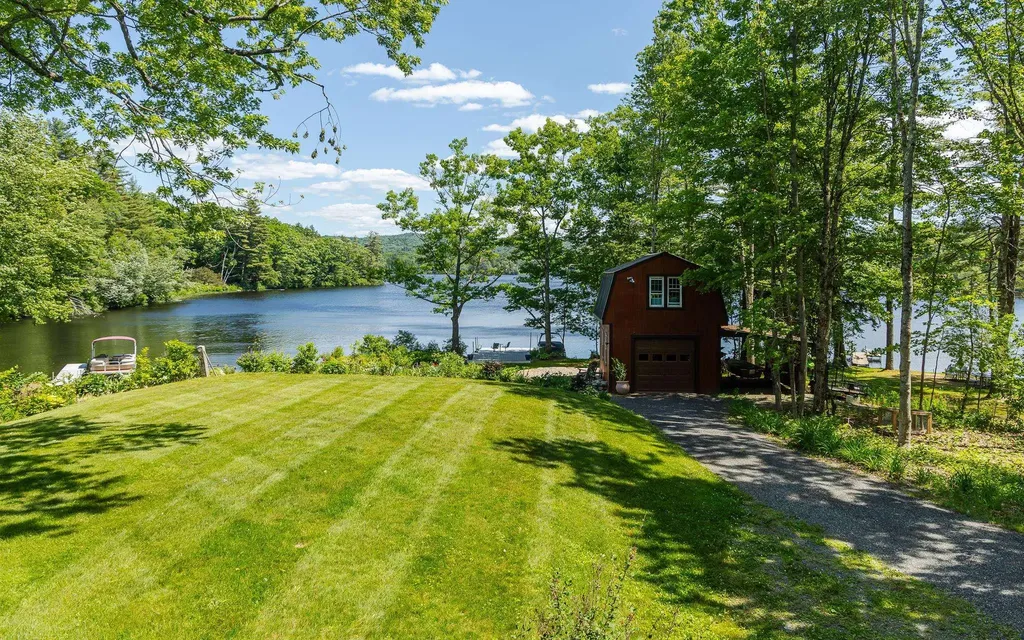 14 Nostrand Way Alstead NH 03602