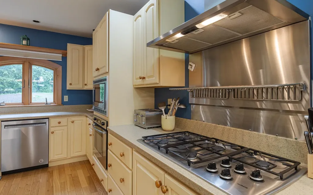 14 Nostrand Way Alstead NH 03602