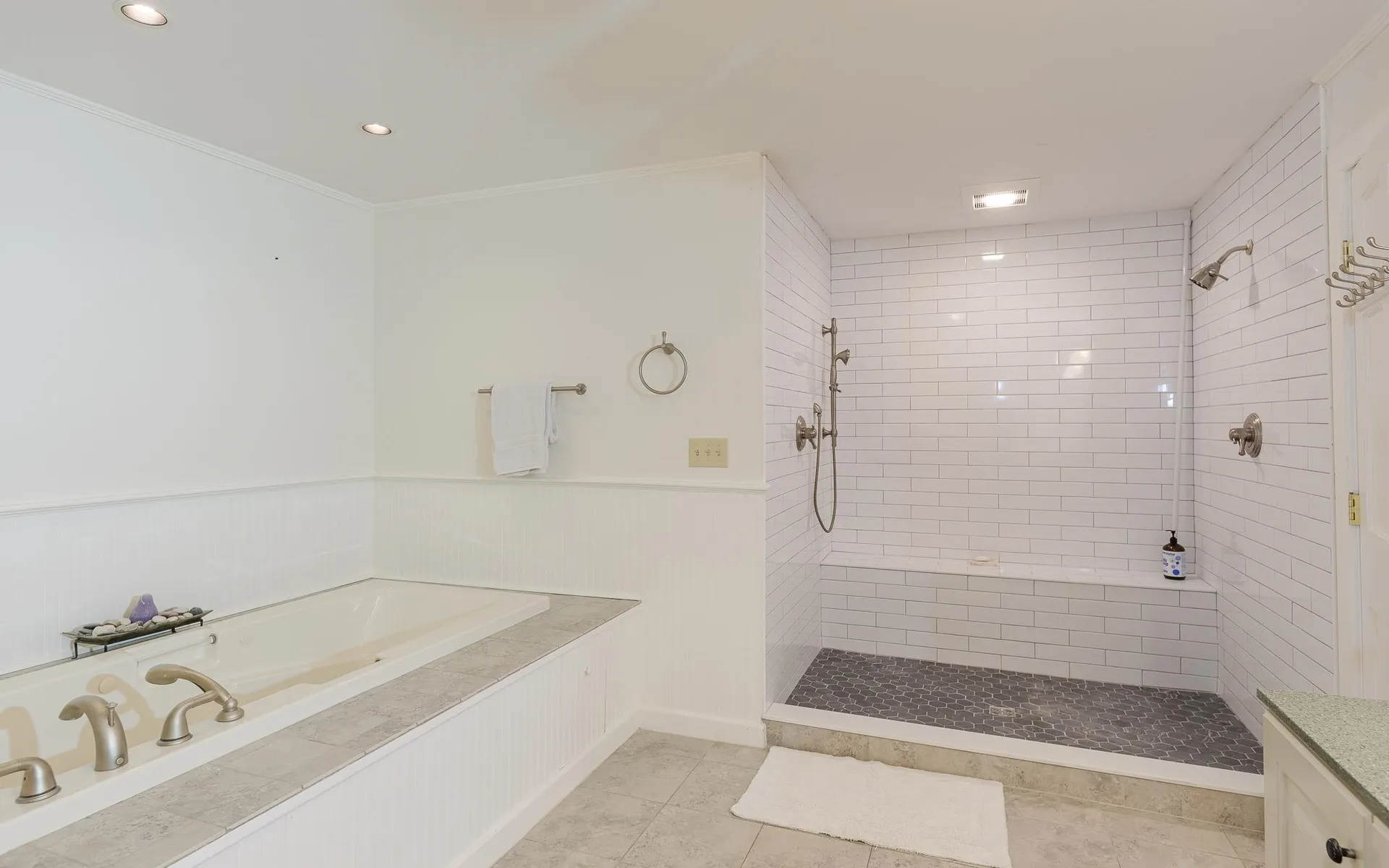 14 Nostrand Way Alstead NH 03602