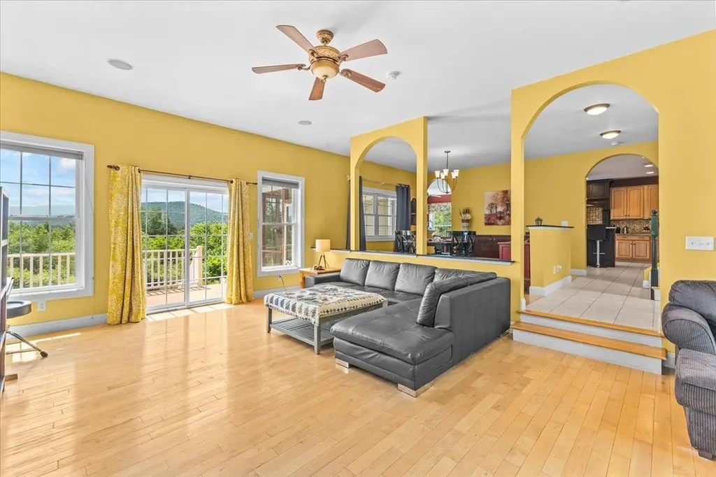 31 Indian Head Road Fairfax VT 05454