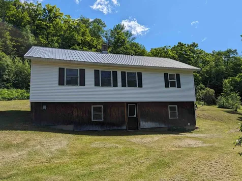 42 Powder Spring Road Topsham VT 05076
