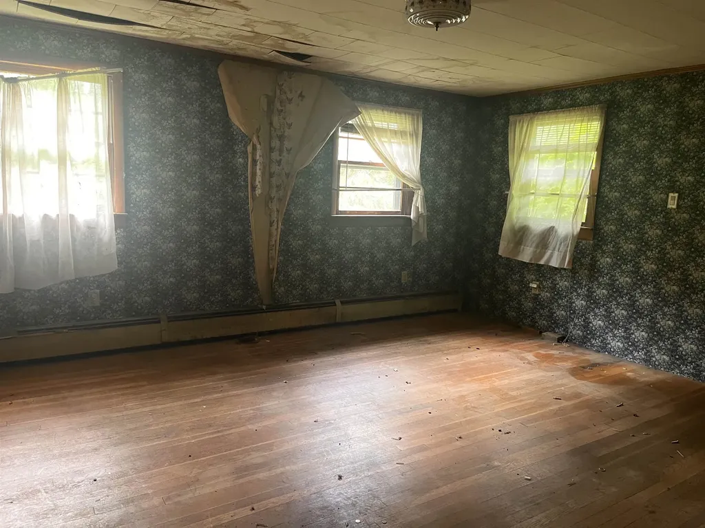 143 Warmac Road Swanzey NH 03446