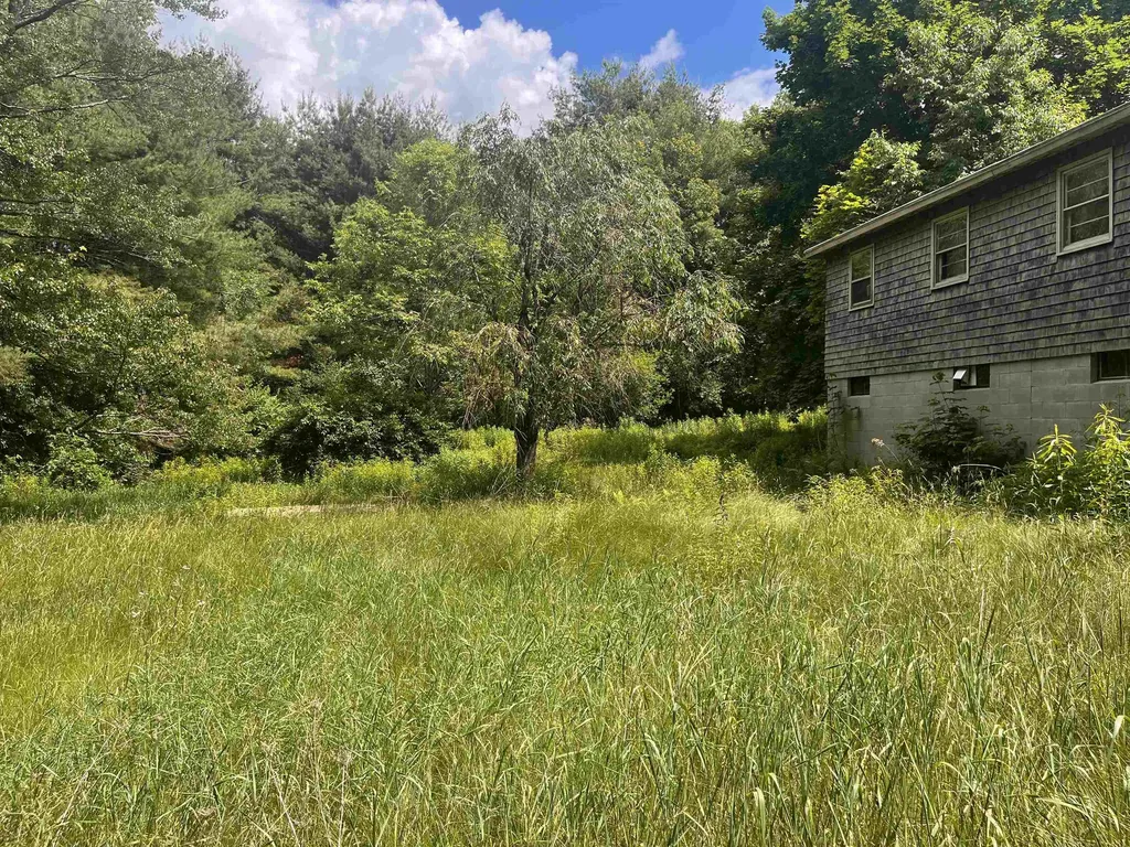 143 Warmac Road Swanzey NH 03446