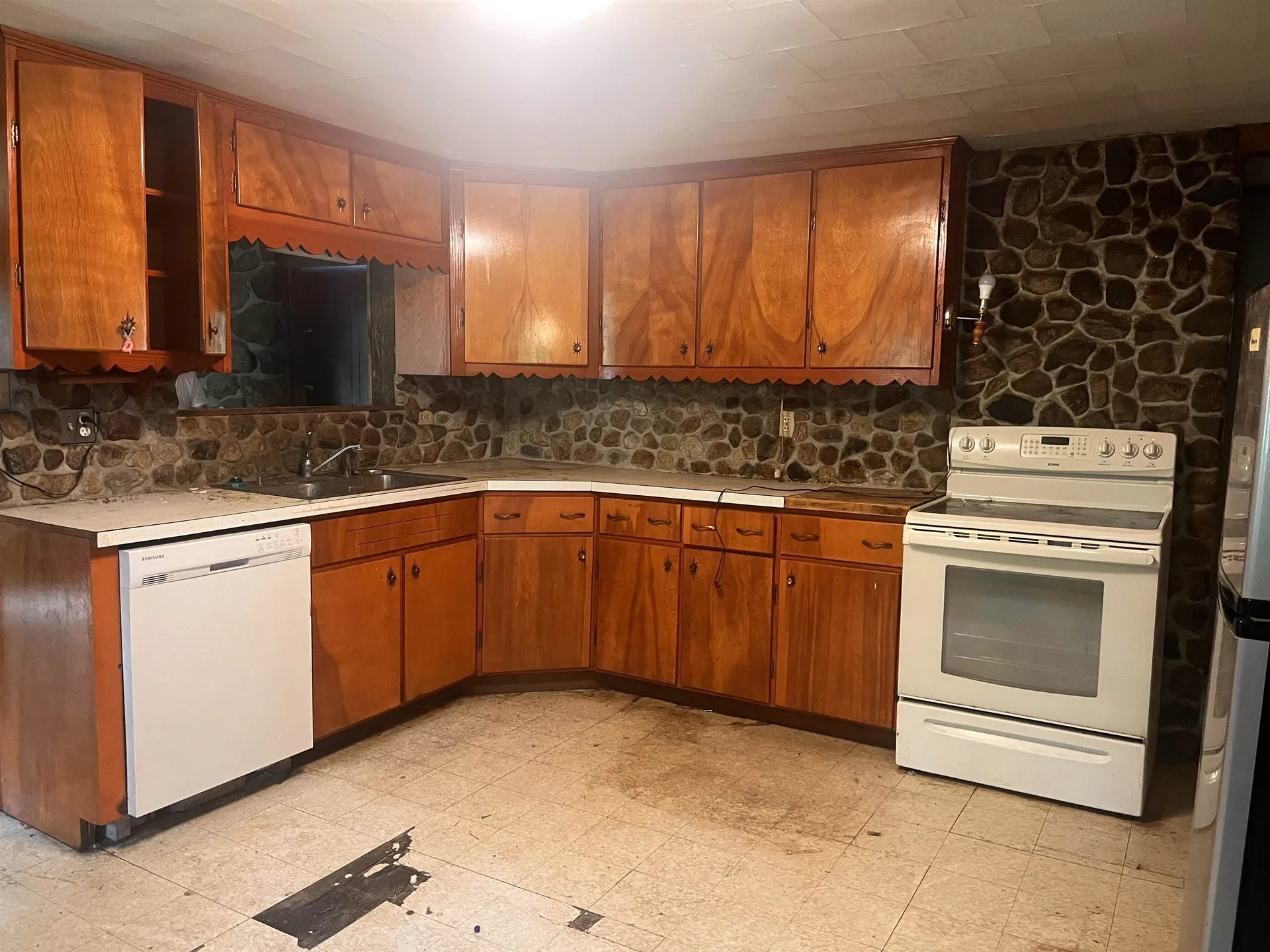 143 Warmac Road Swanzey NH 03446