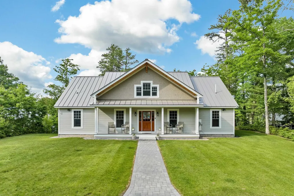 44 Bay Point Road Ossipee NH 03814