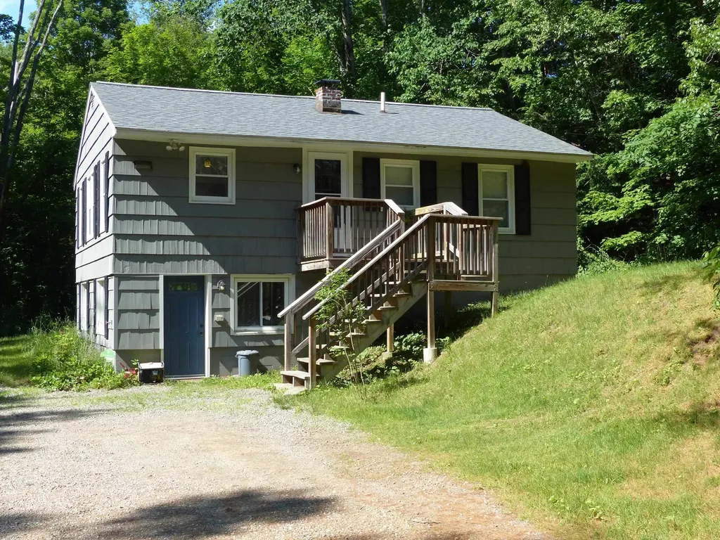 1127 Concord Stage Road Weare NH 03281