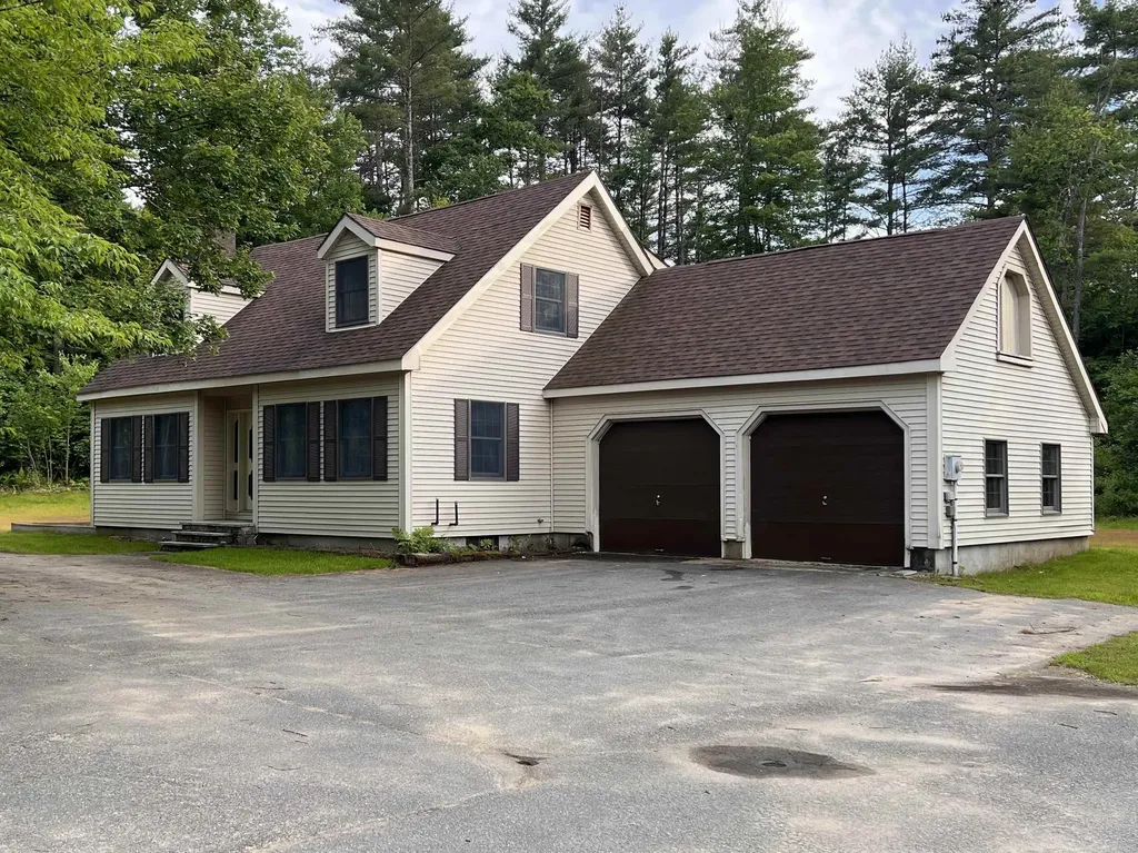 14 Carolyn Lane Swanzey NH 03446