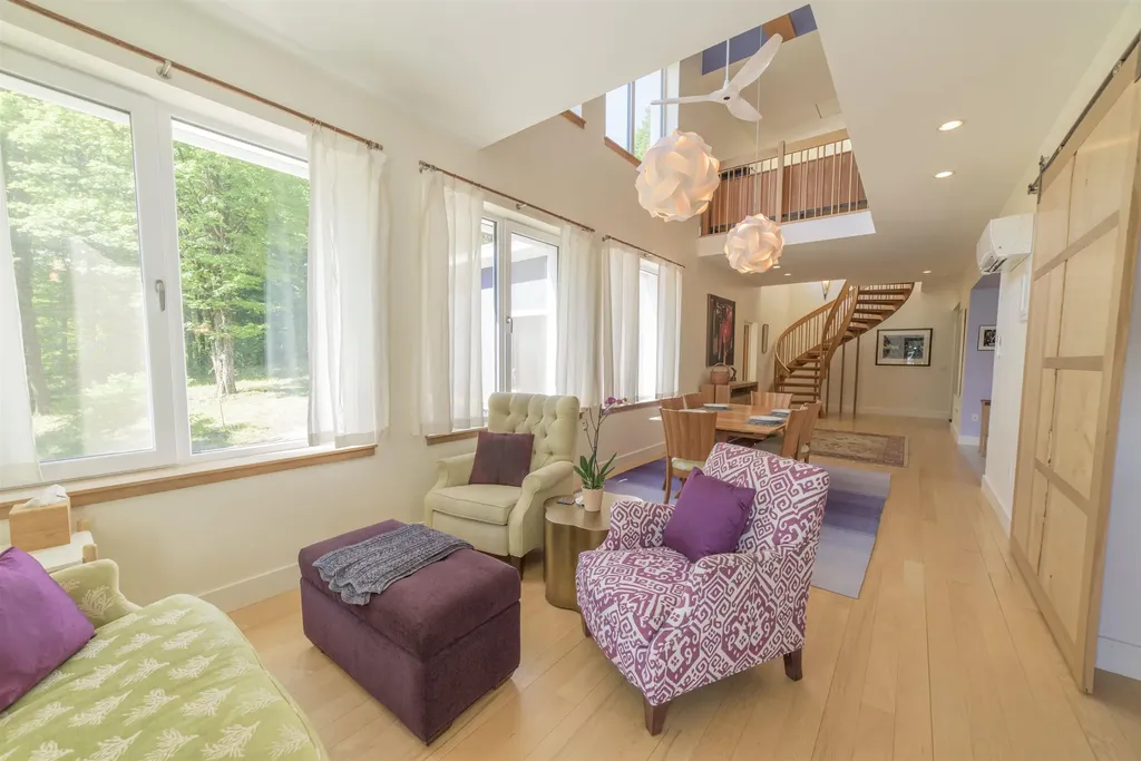 373 Summit Circle Brattleboro VT 05301-4489