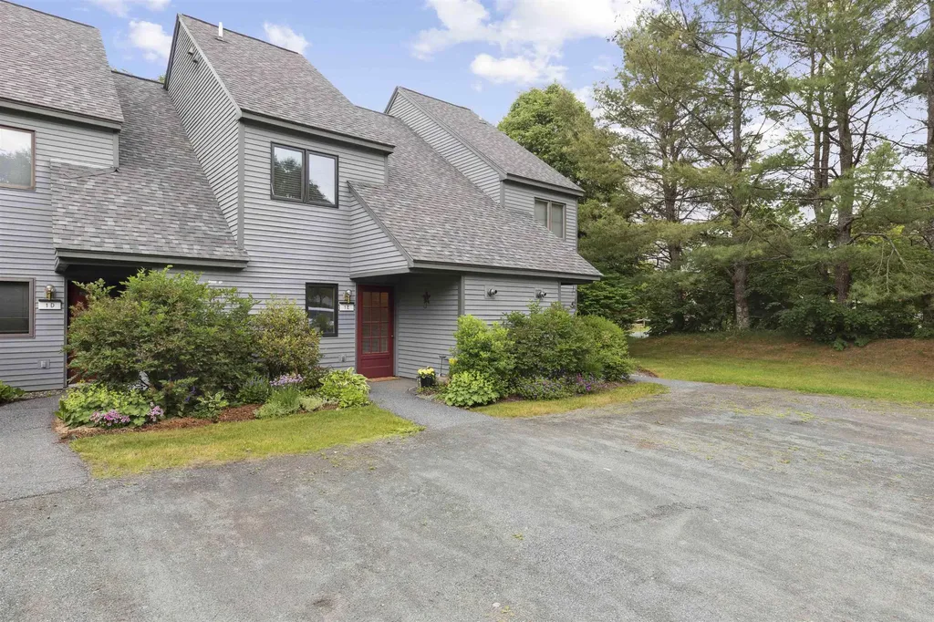 40 Heaather Drive Hartford VT 05001