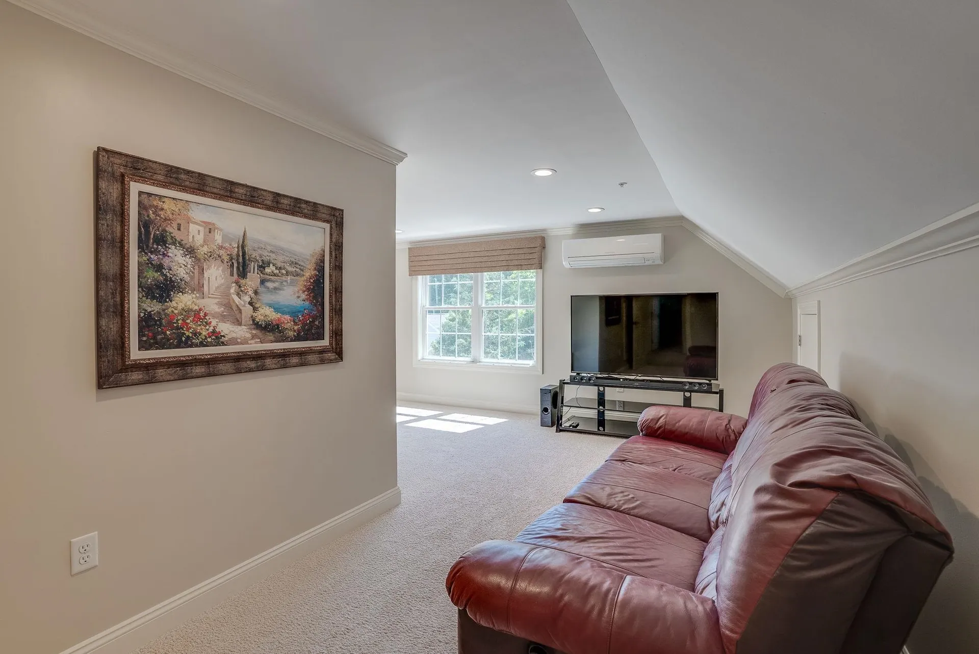10 Metea Lane Bedford NH 03110