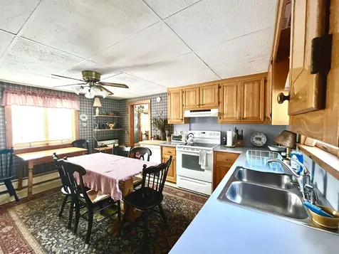 109 High Street Cavendish VT 05142