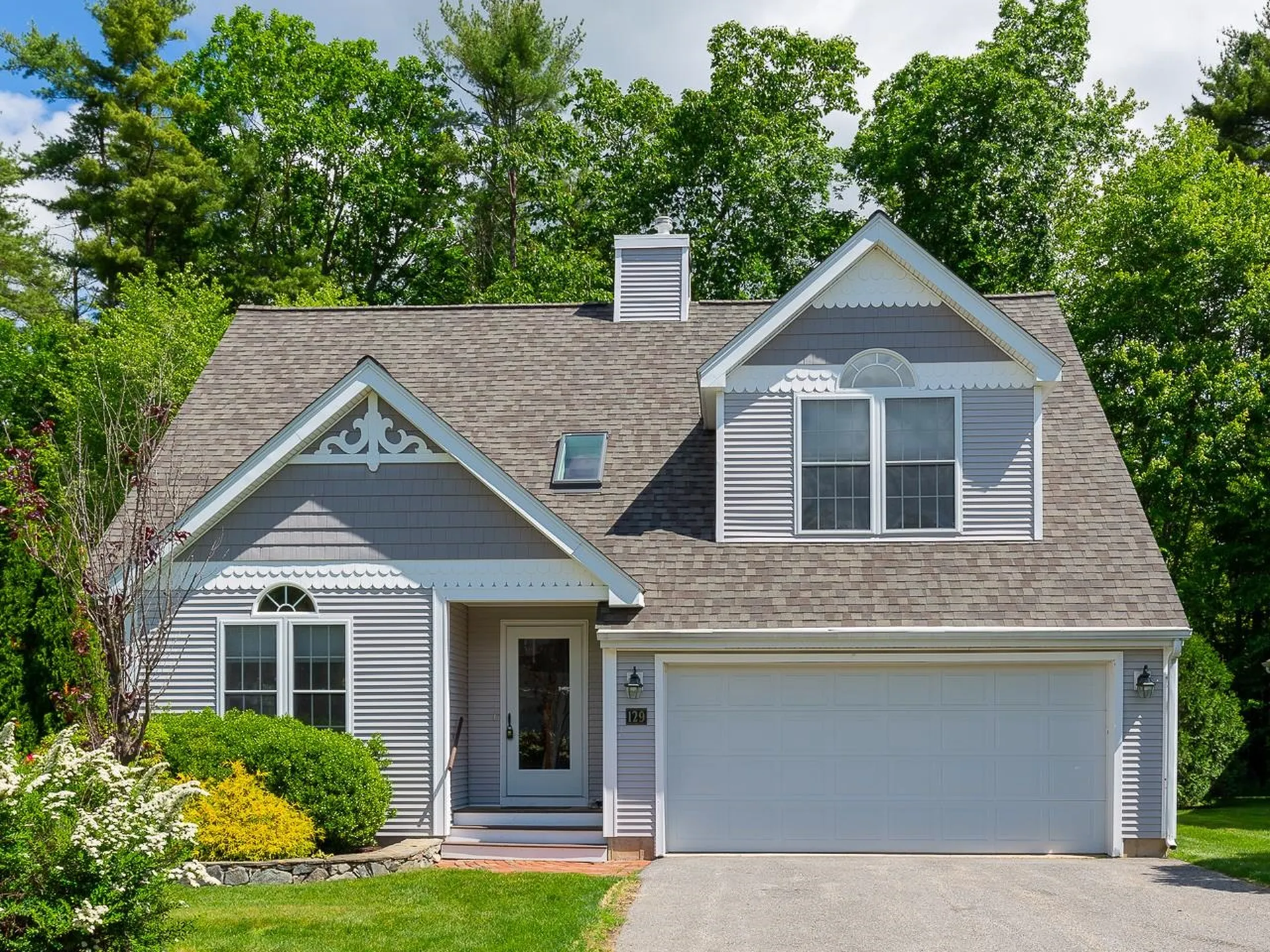 129 Hampton Meadows Hampton NH 03842