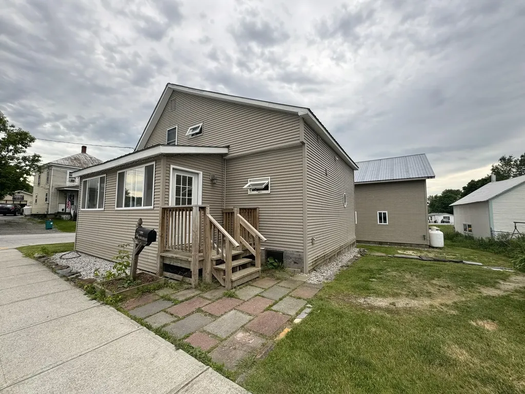 154 Highland Avenue Richford VT 05476