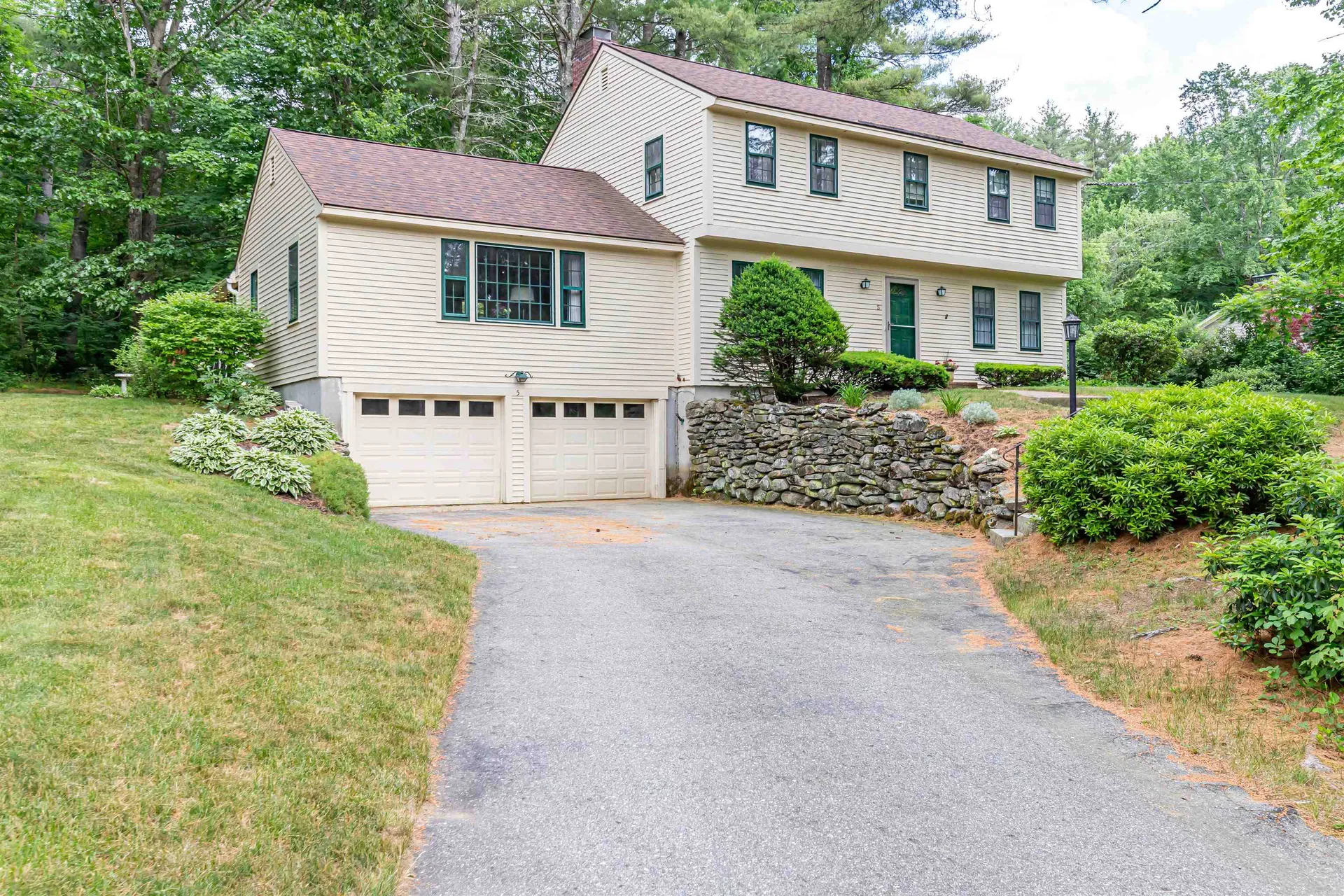 5 Northfield Road Amherst NH 03031